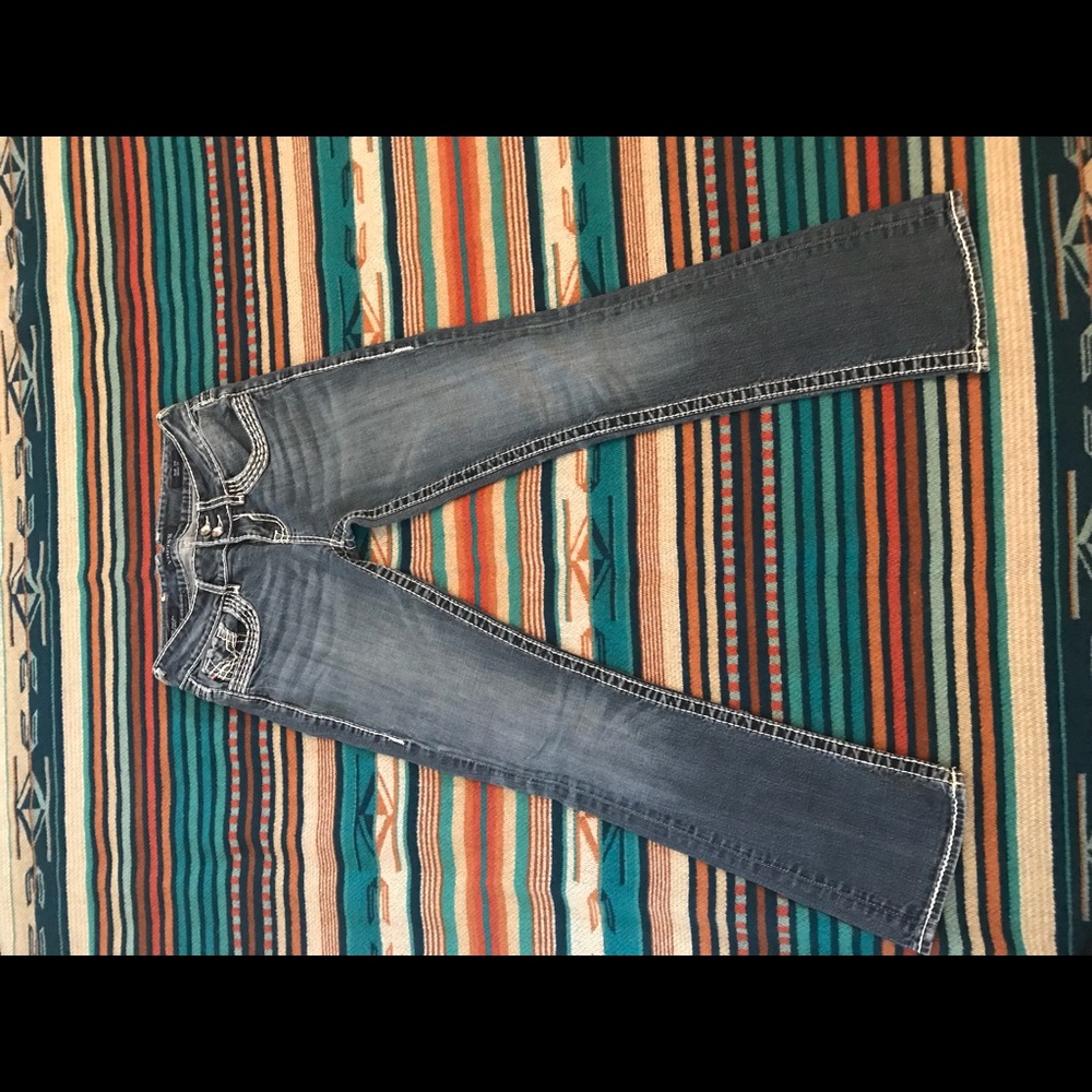 Vigoss, Chelsea fit, slim boot cut jeans.